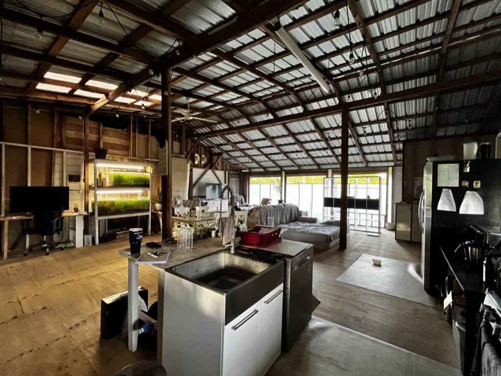 🏡 20 Acres Hidden Gem with house ready to move in and improve as you go – Prime Location!*